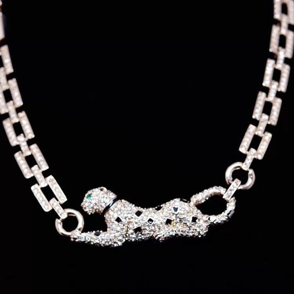 Leopard choker and bracelet